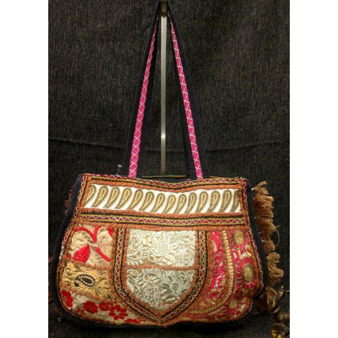 Sac indien à pompoms