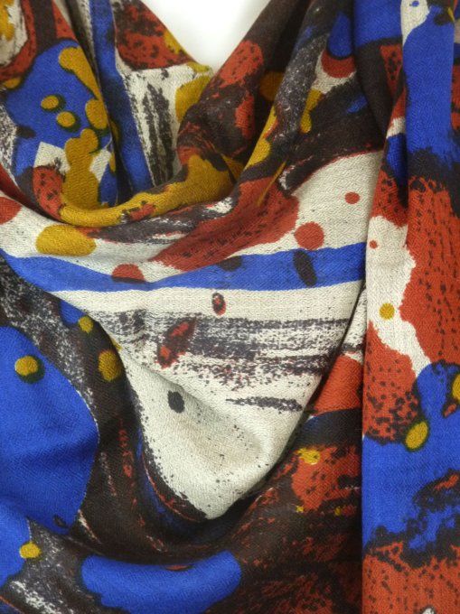 Etole pur cachemire motif moderne rouge bleu et gris imprimés main