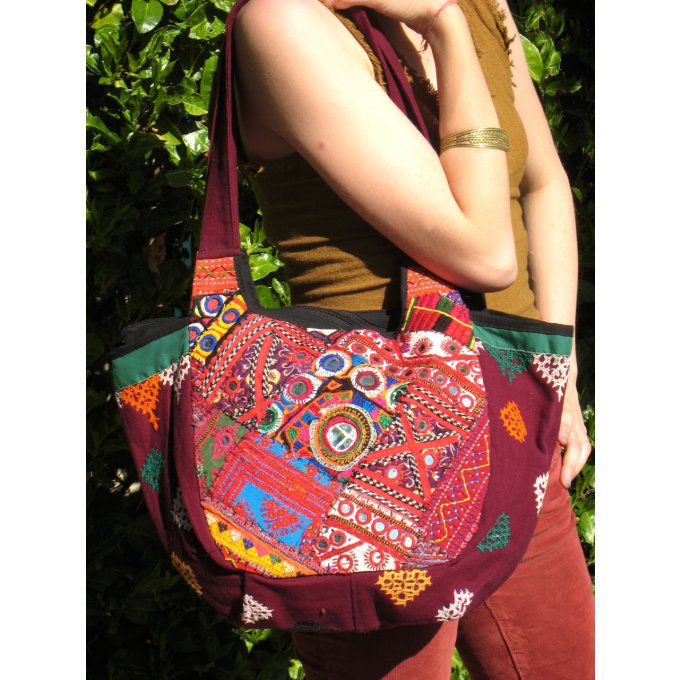 Sac indien patchwork de broderies du gujarat tons multicolors