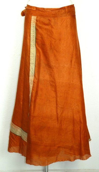 Jupe longue en soie orange au motif abstrait