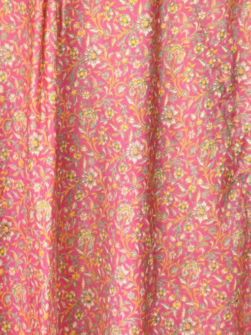 Jupe longue en soie rose aux détails floraux