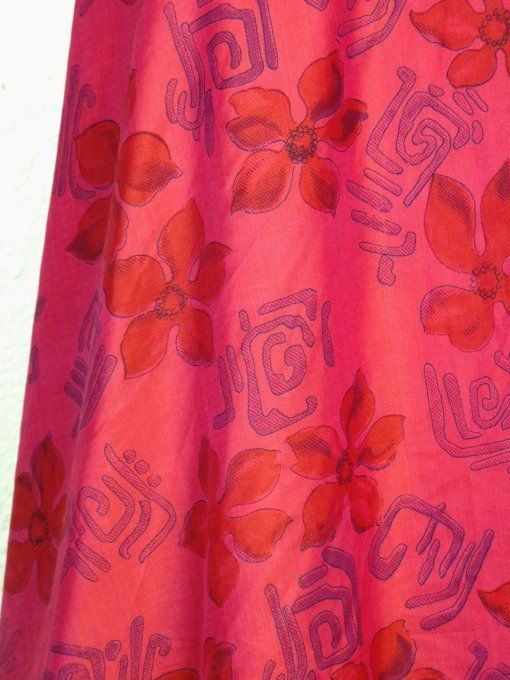 Jupe longue en soie rouge et rose à reflets