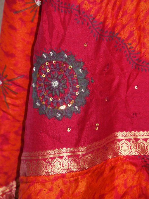 Jupe longue en soie rouge orange
