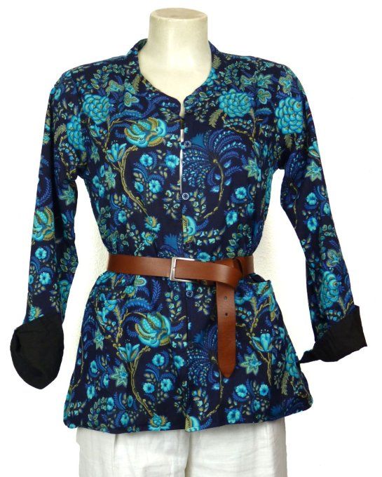 Veste en coton bleu et noir